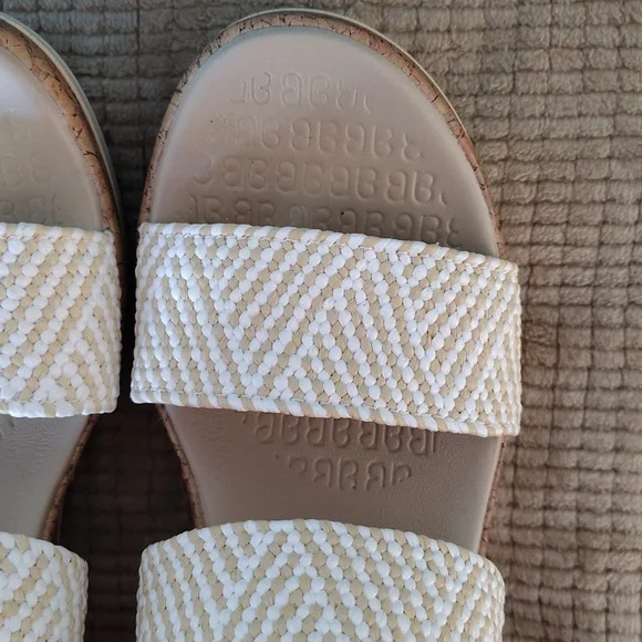 New BZEES Resort Wht/Nat Fabric Wedge Sandals Size 7.5 M With Box - Picture 4 of 16